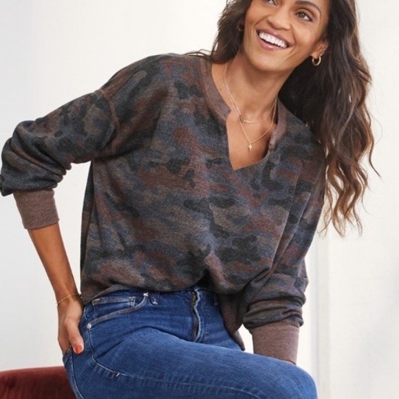 Michael Stars Delia Womens Camo Notched Thermal Waffle Top Size Large - Picture 1 of 6
